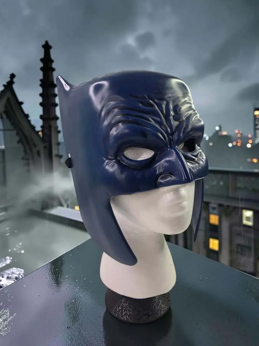 DC Comics Batman The Dark Knight Returns Blue Plastic Mask and Book Set